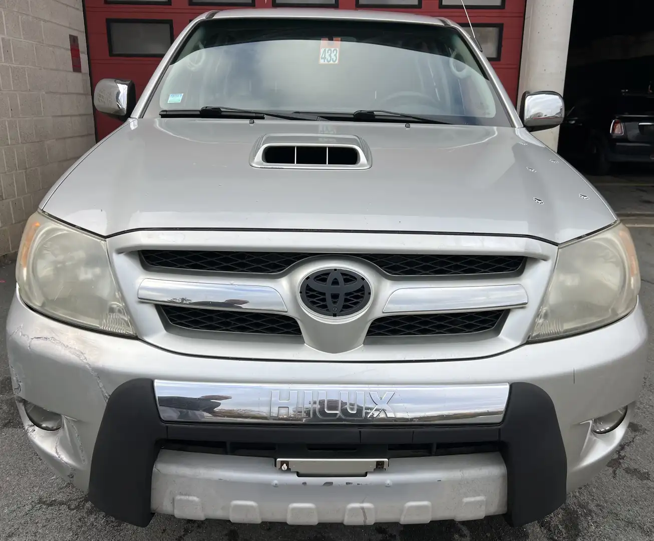 Toyota Hilux 2.5 Turbo D-4D 4WD  + CLIM + HARDTOP Gris - 2