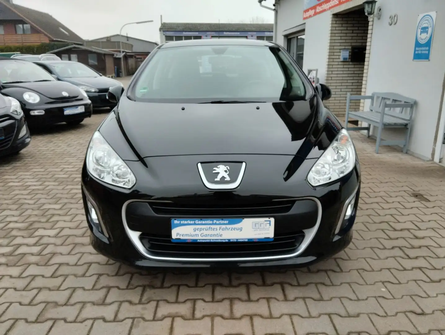 Peugeot 308 TÜV-AU 11-2027 Schwarz - 2