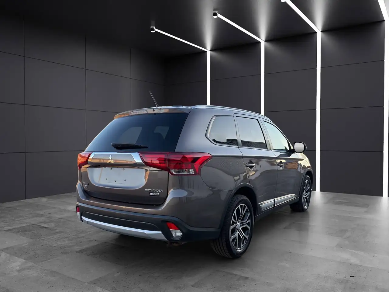 Mitsubishi Outlander снимка Mitsubishi Outlander