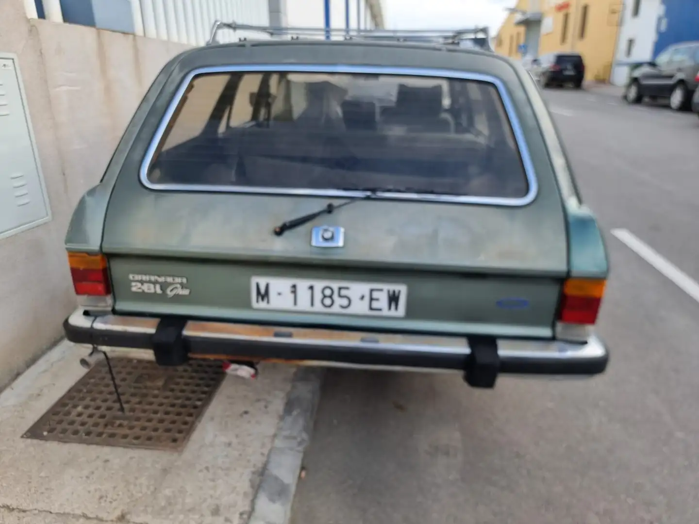 Ford Granada 2.8 FAMILIAR Verde - 2