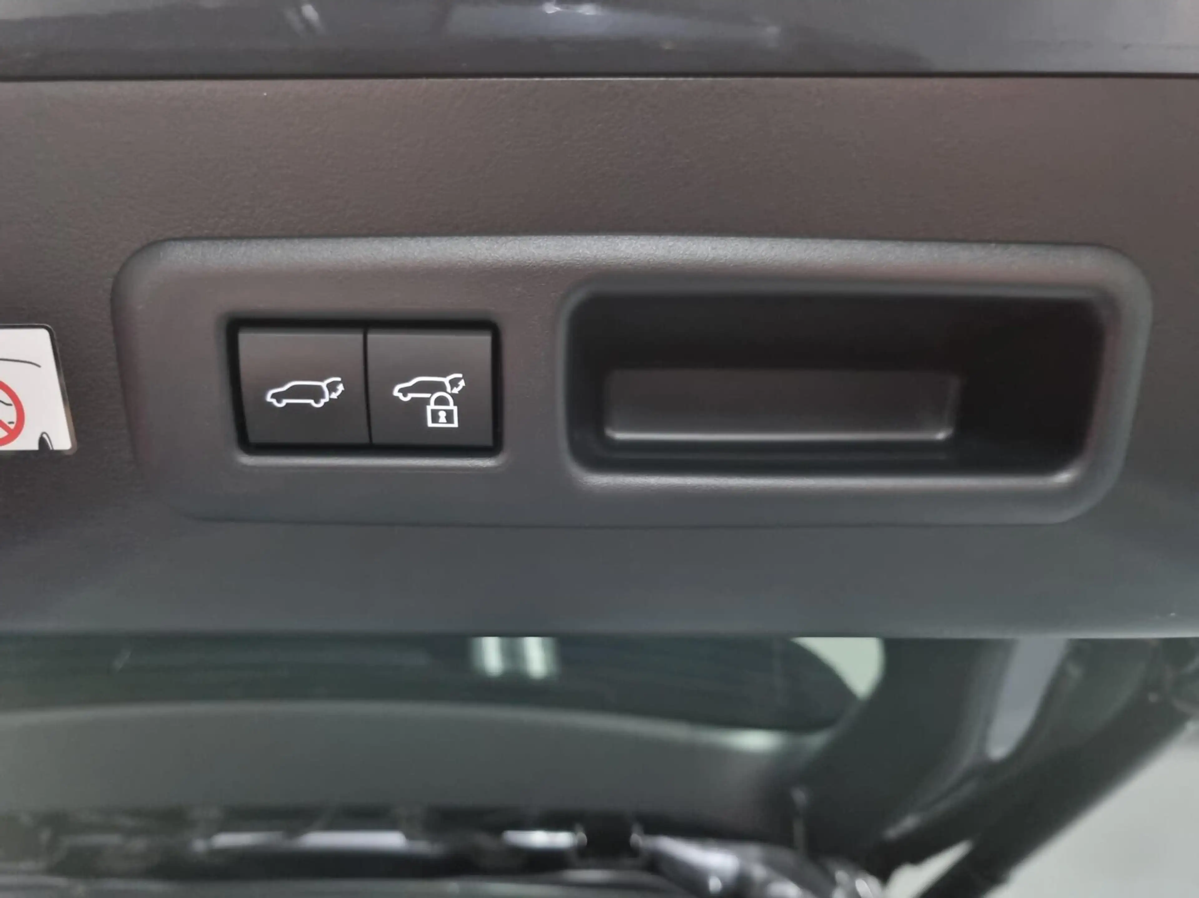 Lexus LBX 1.5 Emotion / Bi-Tone / TechPack / Leder / Elektr. — photo 25