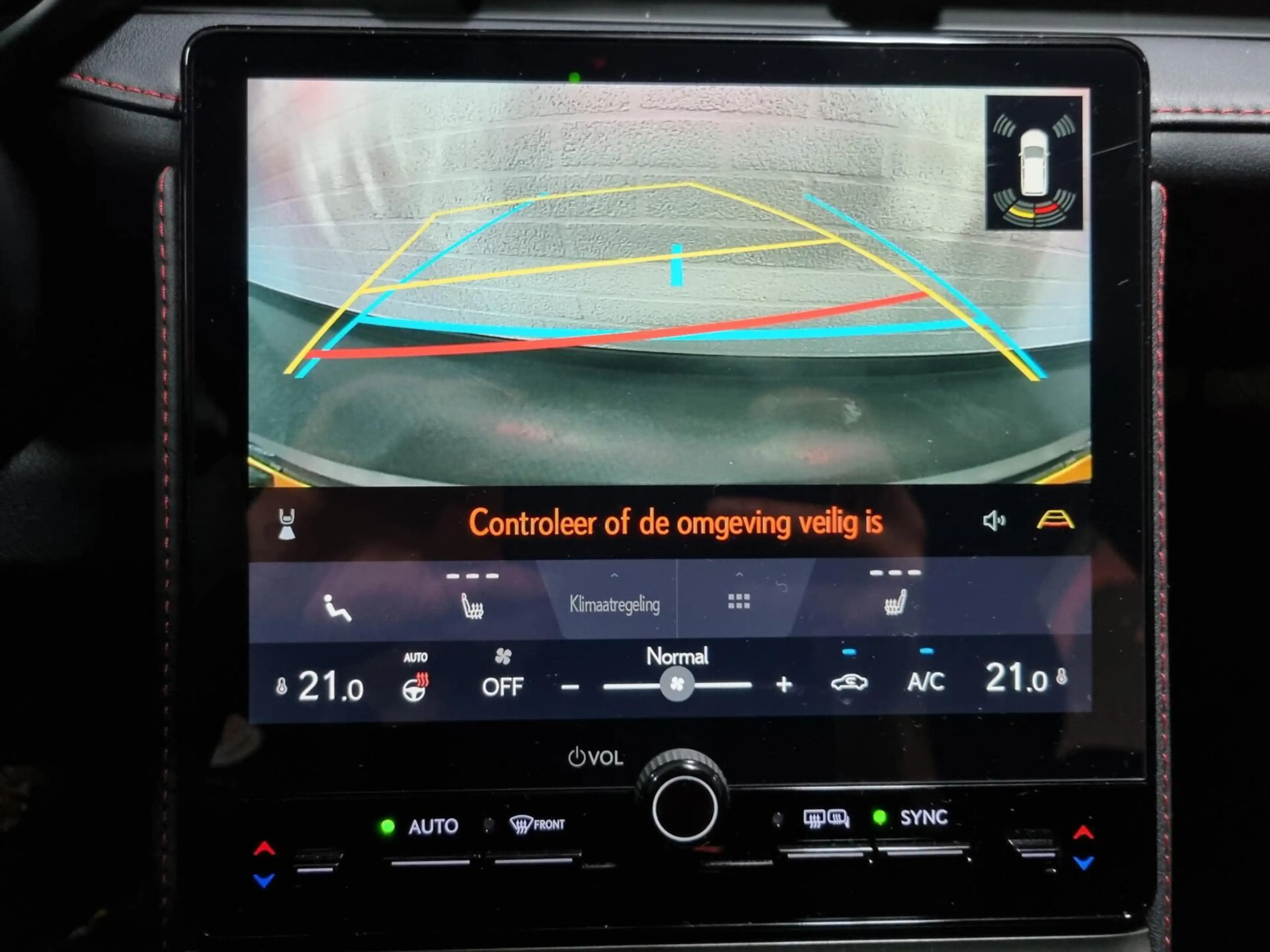 Lexus LBX 1.5 Emotion / Bi-Tone / TechPack / Leder / Elektr. — photo 15