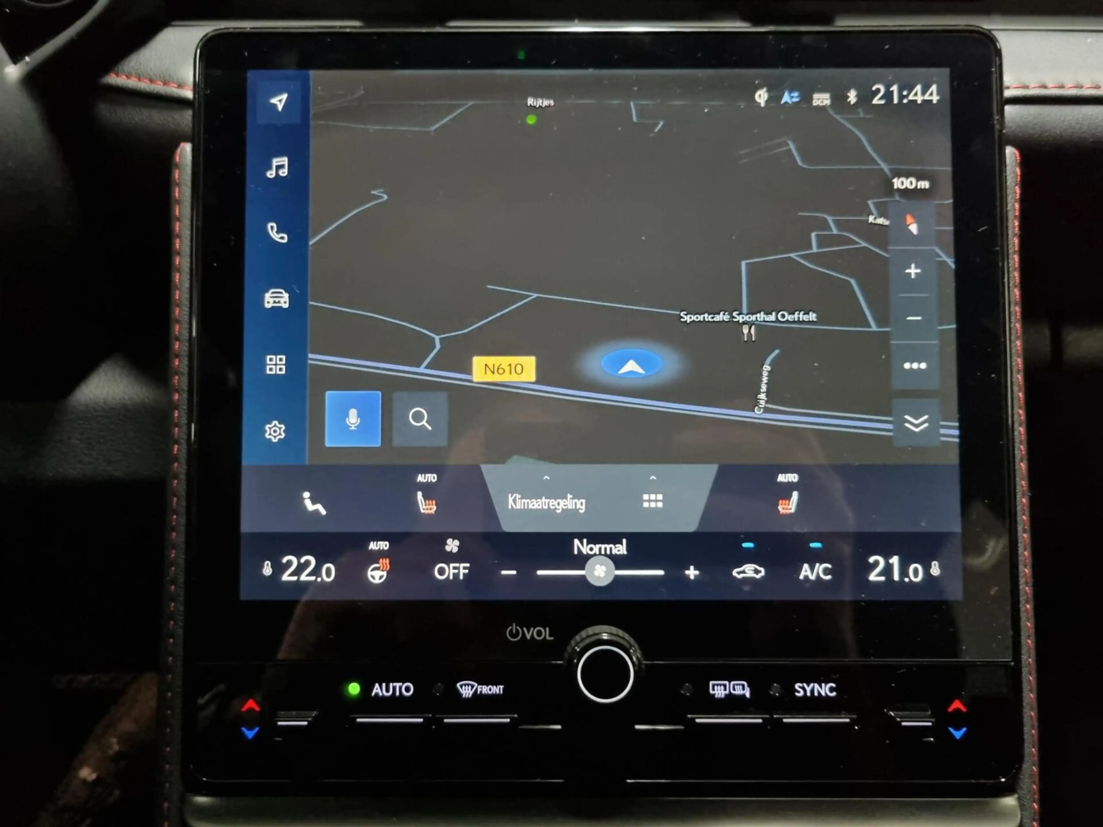 Lexus LBX 1.5 Emotion / Bi-Tone / TechPack / Leder / Elektr. — photo 47