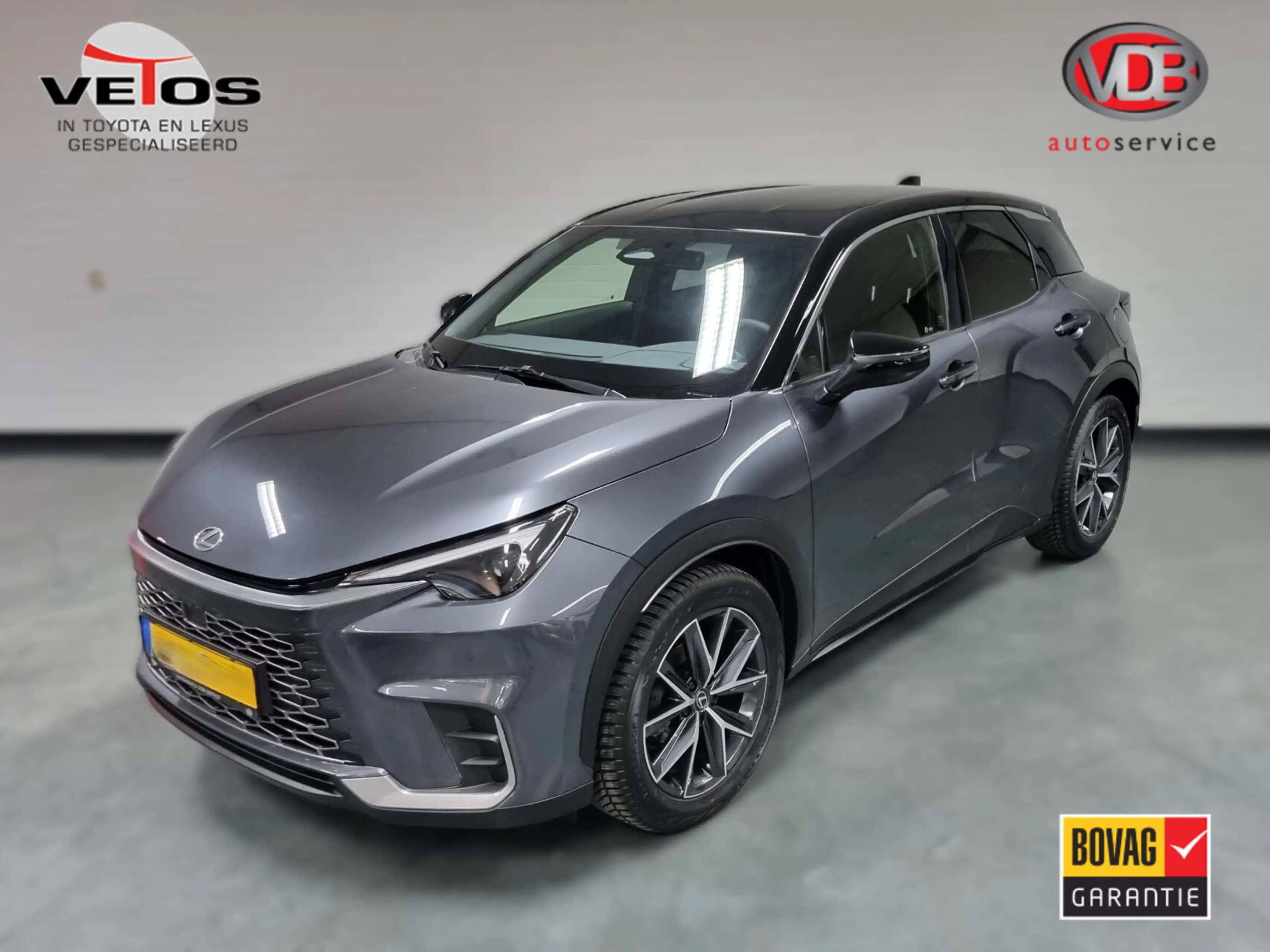 Lexus LBX 1.5 Emotion / Bi-Tone / TechPack / Leder / Elektr.