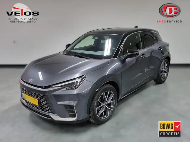 Lexus LBX 1.5 Emotion / Bi-Tone / TechPack / Leder / Elektr.