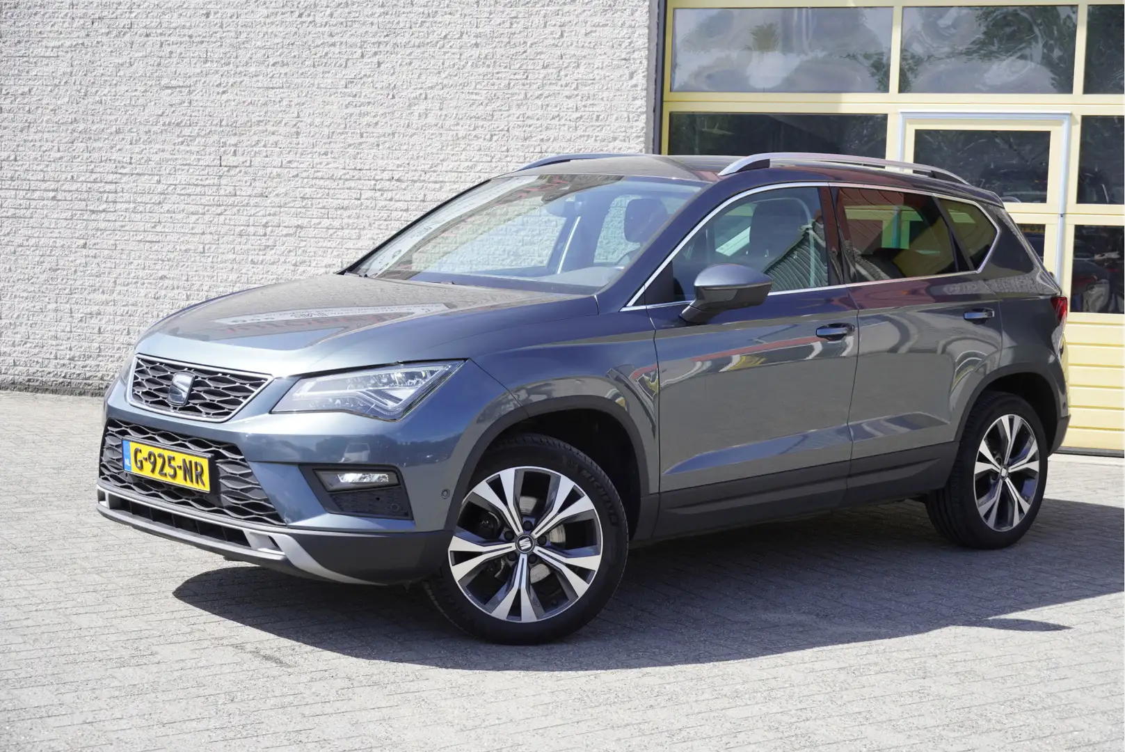 SEAT Ateca 1.5 TSI 150PK! Style Business Intense BJ2019 Lmv 1 Grijs - 2