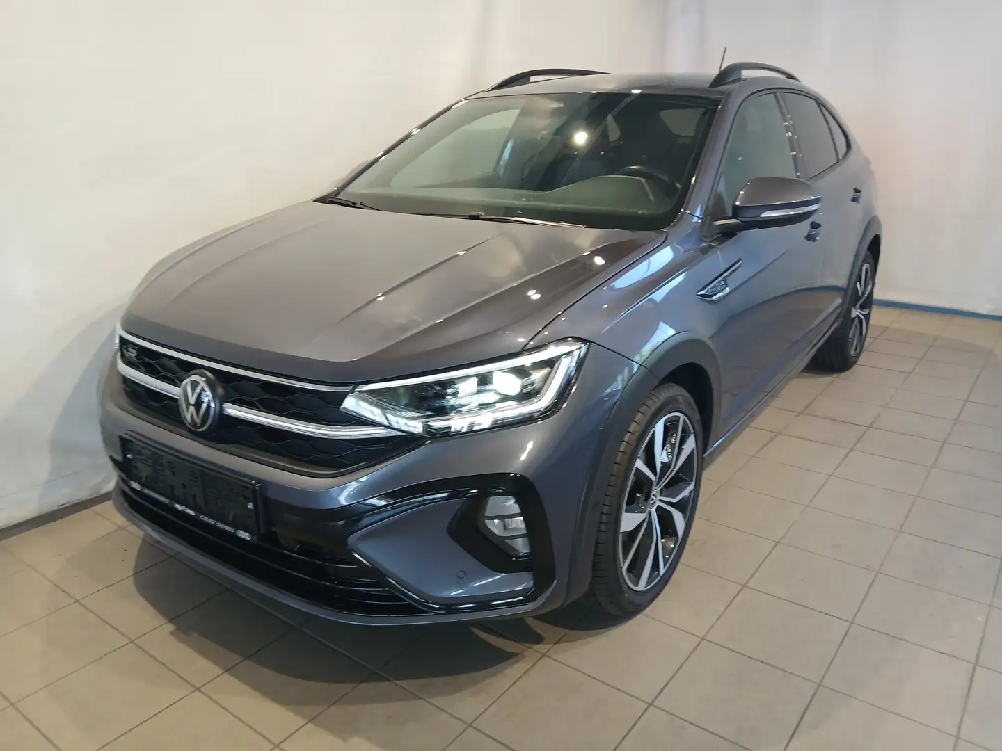 Volkswagen Taigo R-Line TSI DSG Grau - 1
