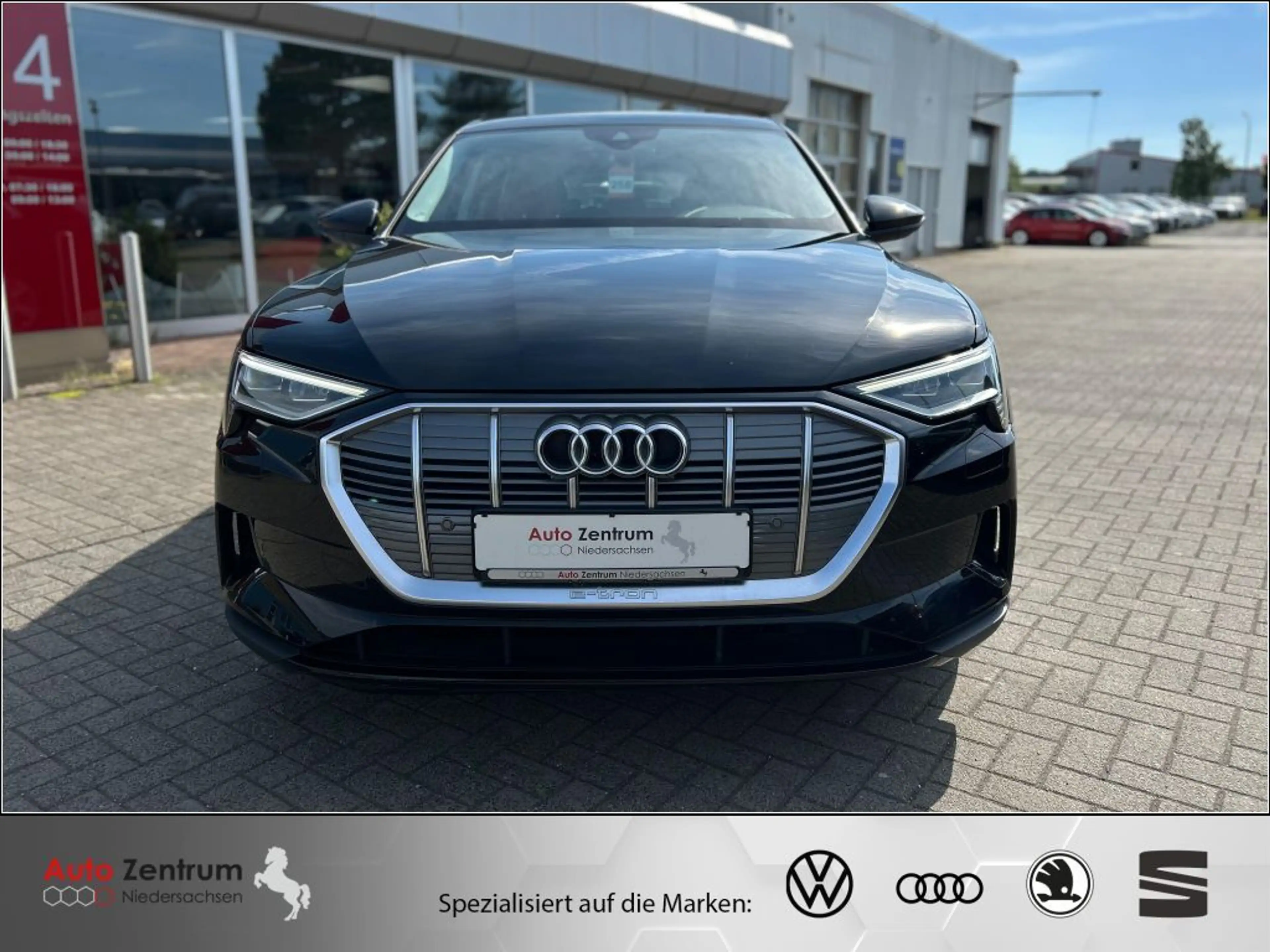 Audi e-tron quattro AZN-Haus-Förderung* StandHz Luftfed. LED — photo 2