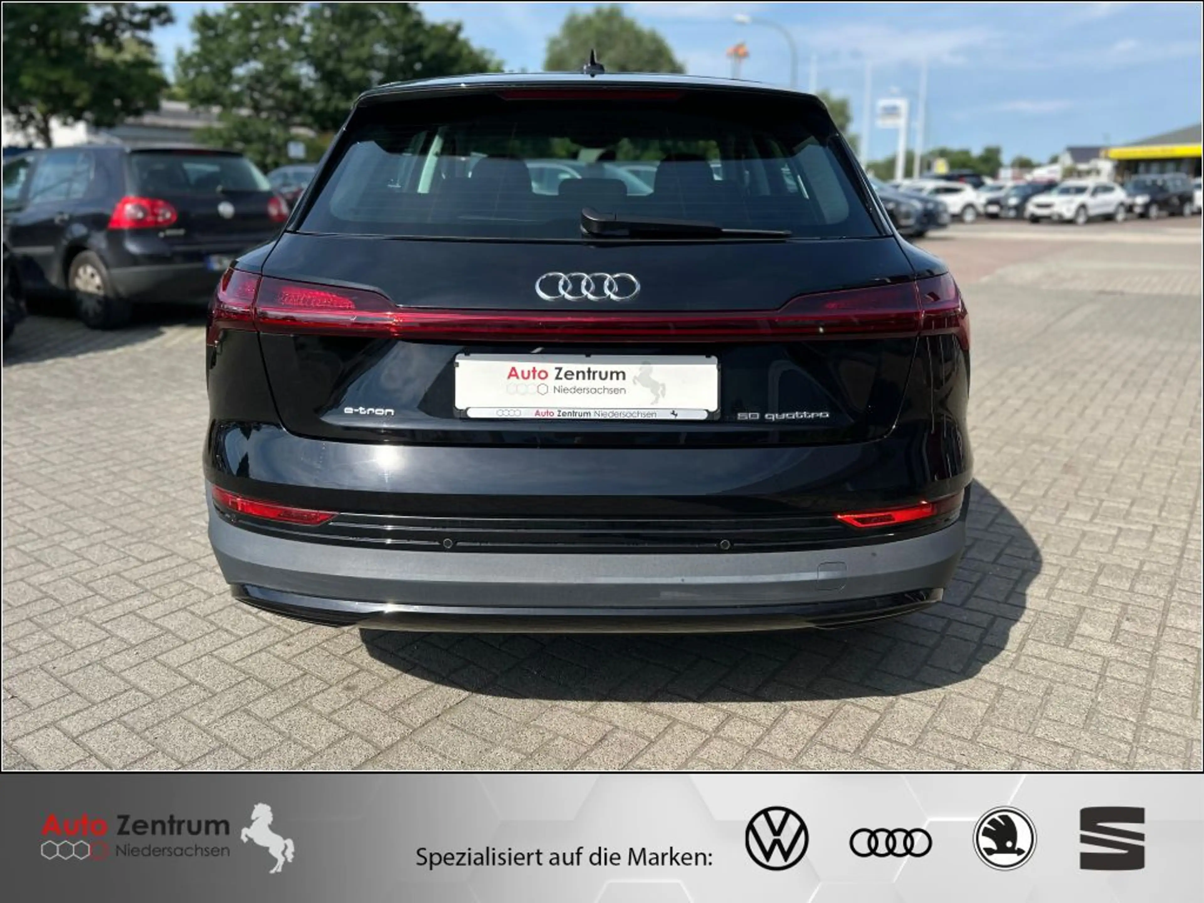 Audi e-tron quattro AZN-Haus-Förderung* StandHz Luftfed. LED — photo 6
