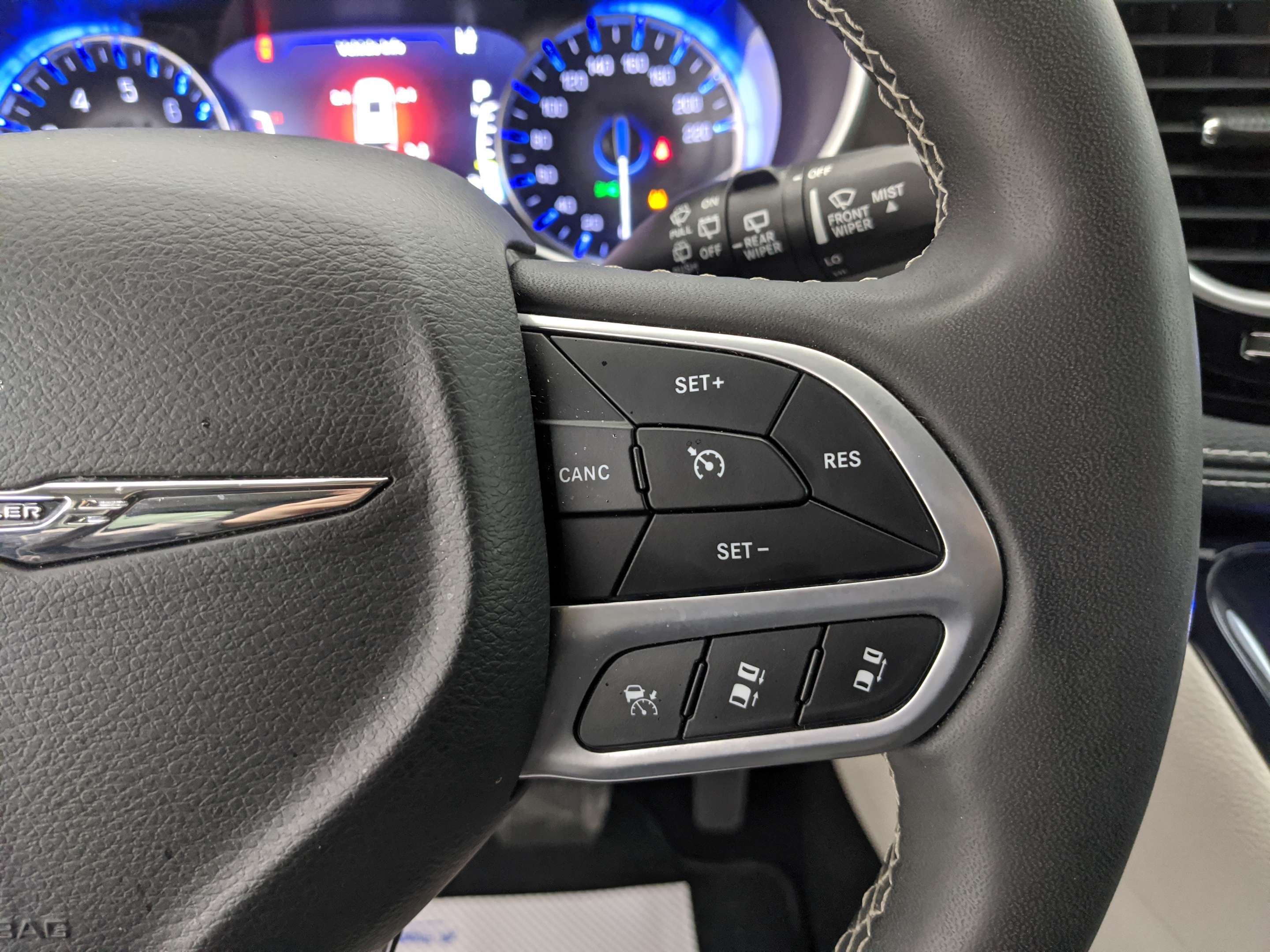 2023 Chrysler Pacifica