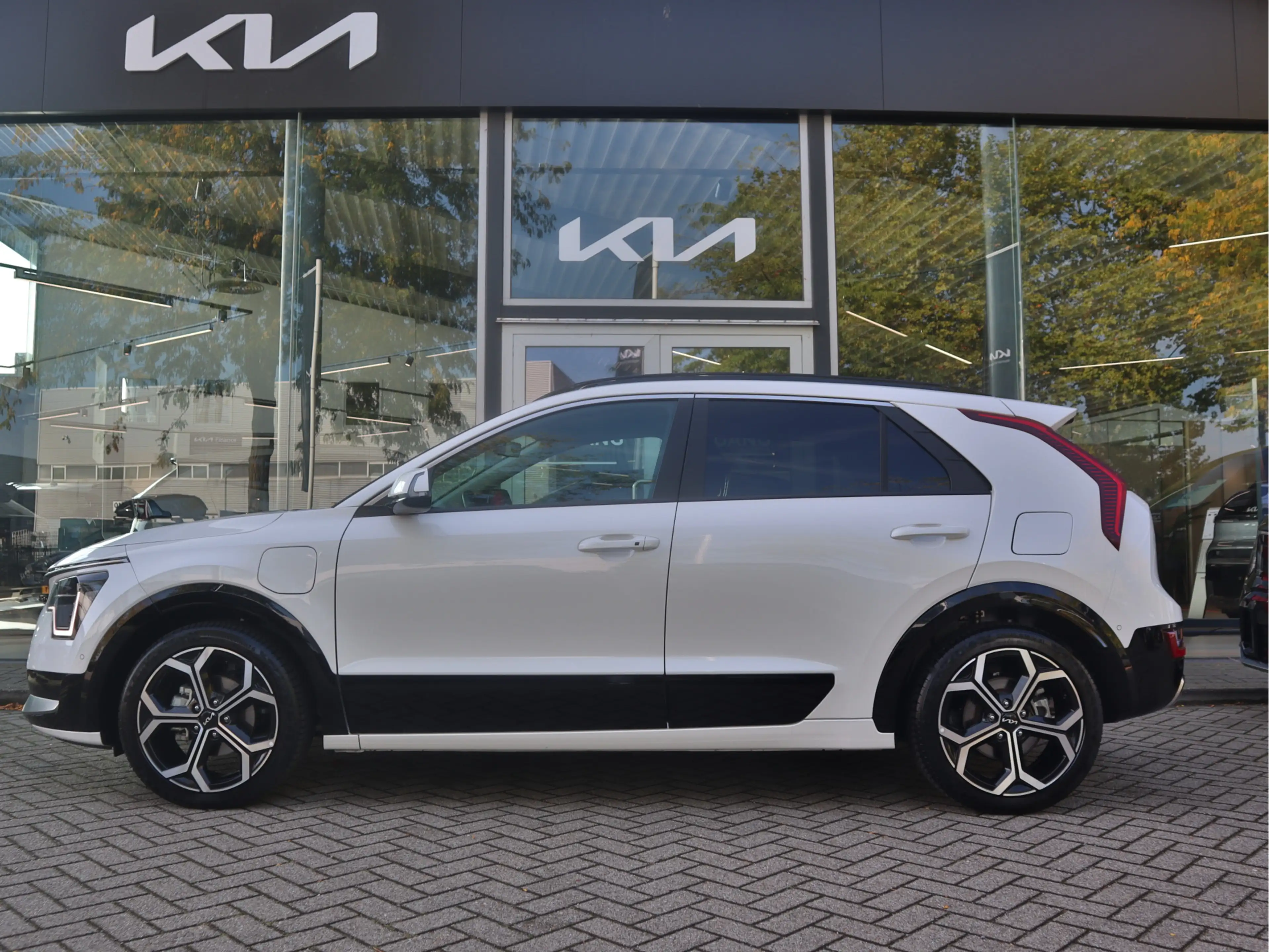 Kia Niro 1.6 GDi PHEV Plug-In-Hybrid ExecutiveLine | Leder — photo 2