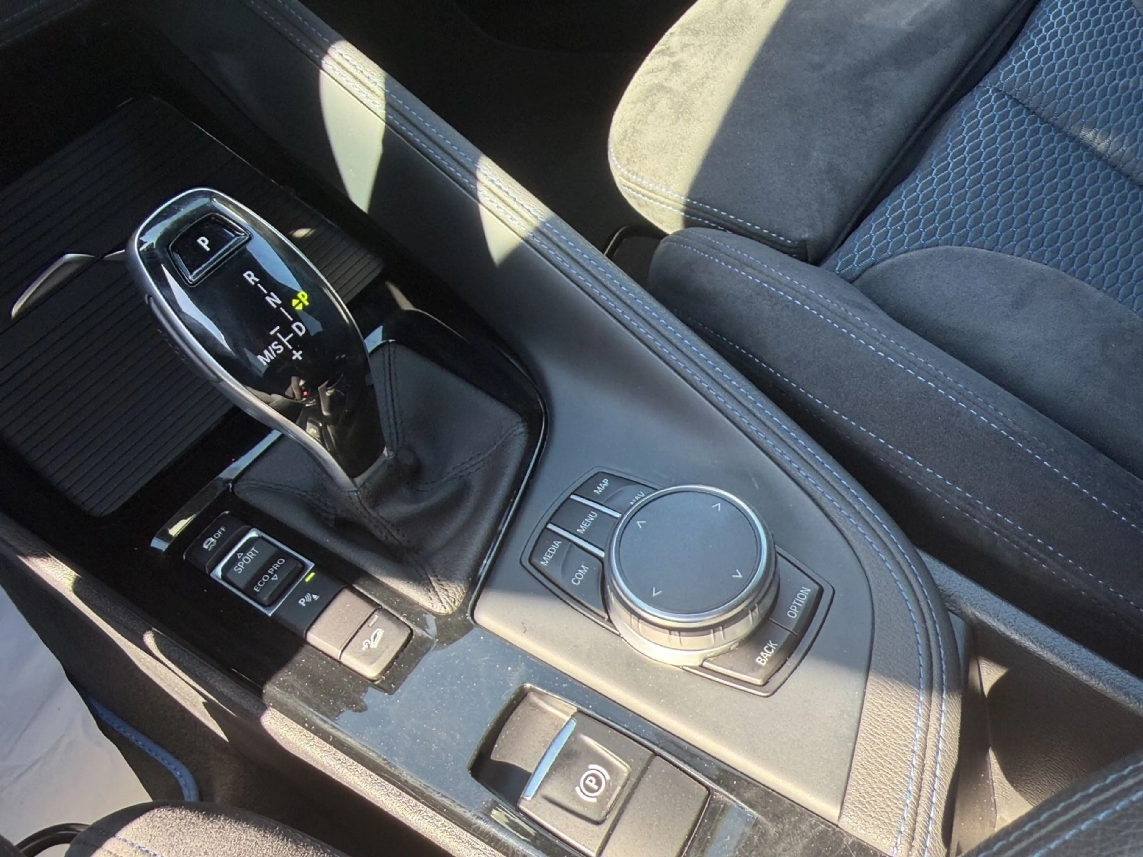 BMW X2 xDrive 20 d M Sport — photo 15