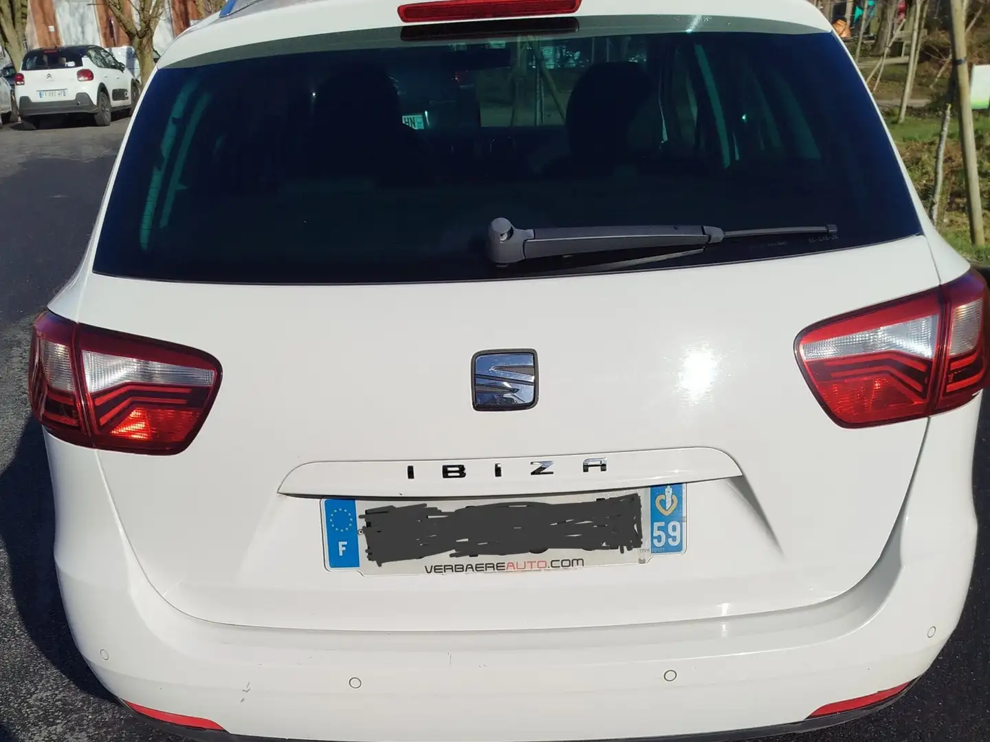 SEAT Ibiza ST 1.0 75 ch Connect - 2