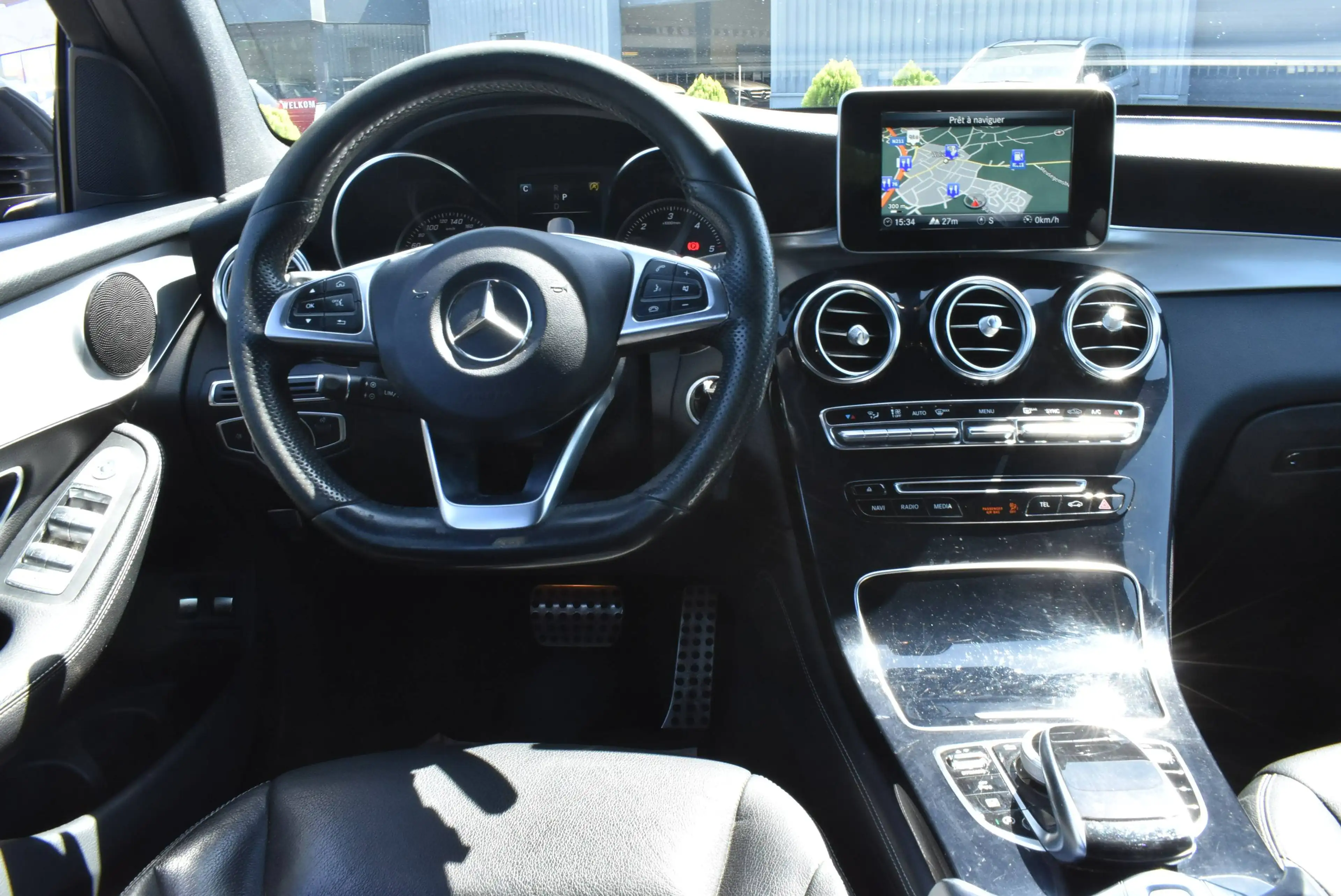 Mercedes-Benz GLC 220 d 4-Matic Pack AMG Autom / Full Led / GPS / Leder — photo 9
