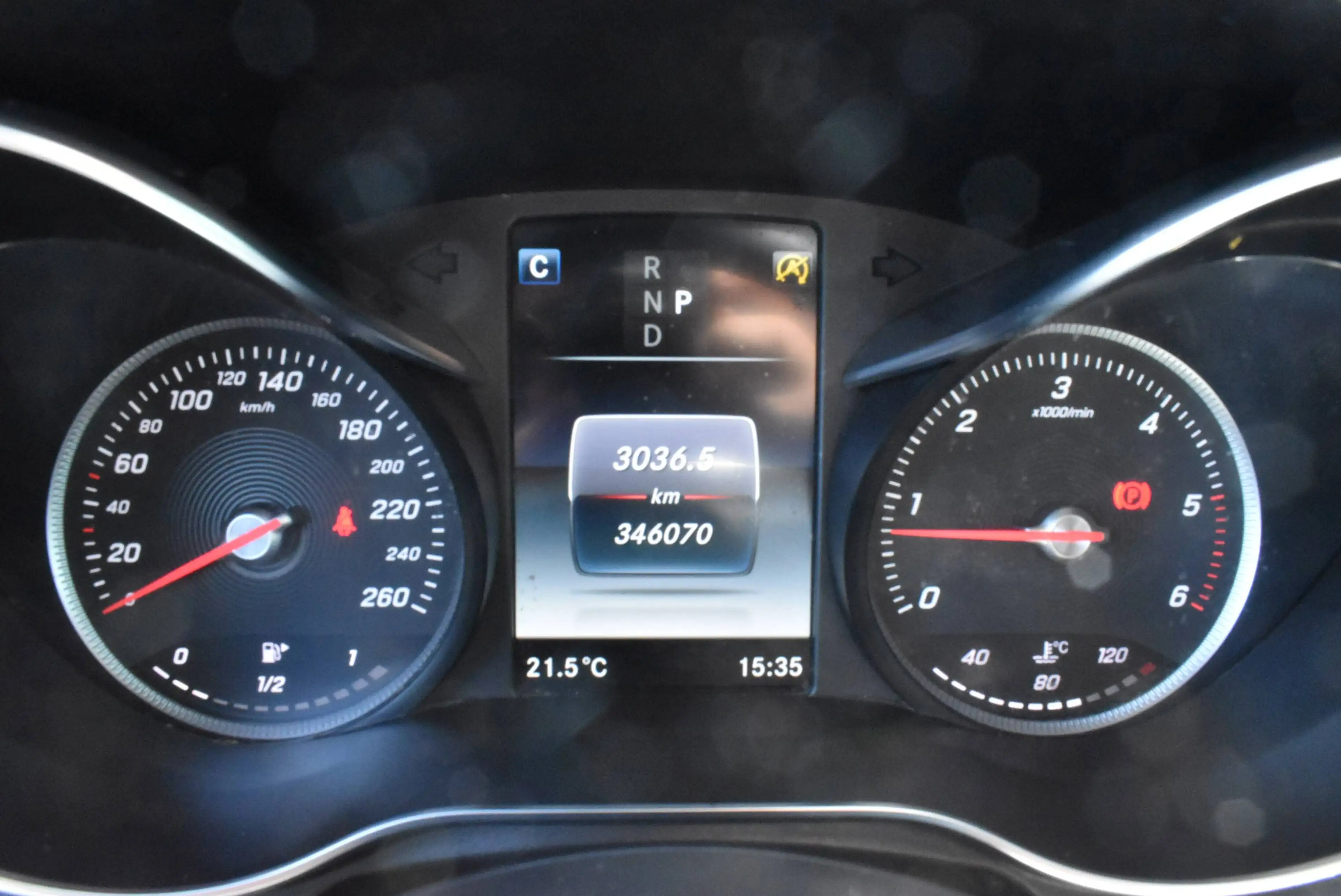 Mercedes-Benz GLC 220 d 4-Matic Pack AMG Autom / Full Led / GPS / Leder — photo 15