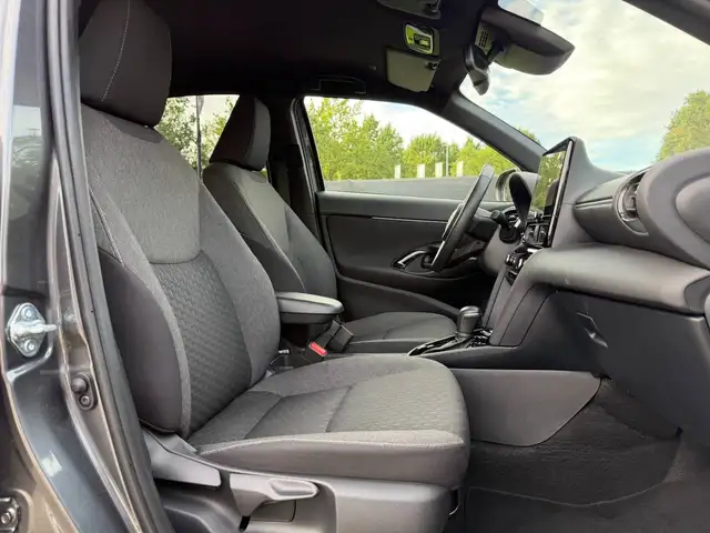 Toyota Yaris Cross view 6