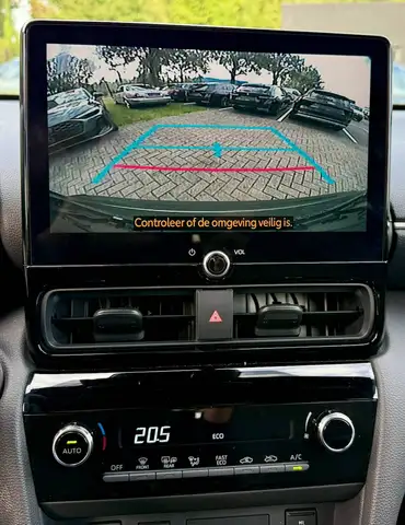 Toyota Yaris Cross view 13