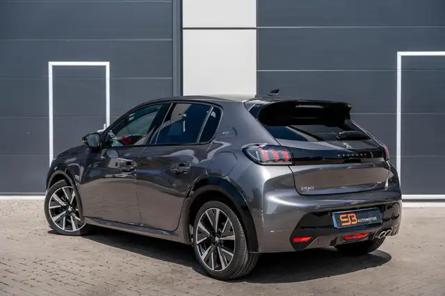 Peugeot 208 view 10