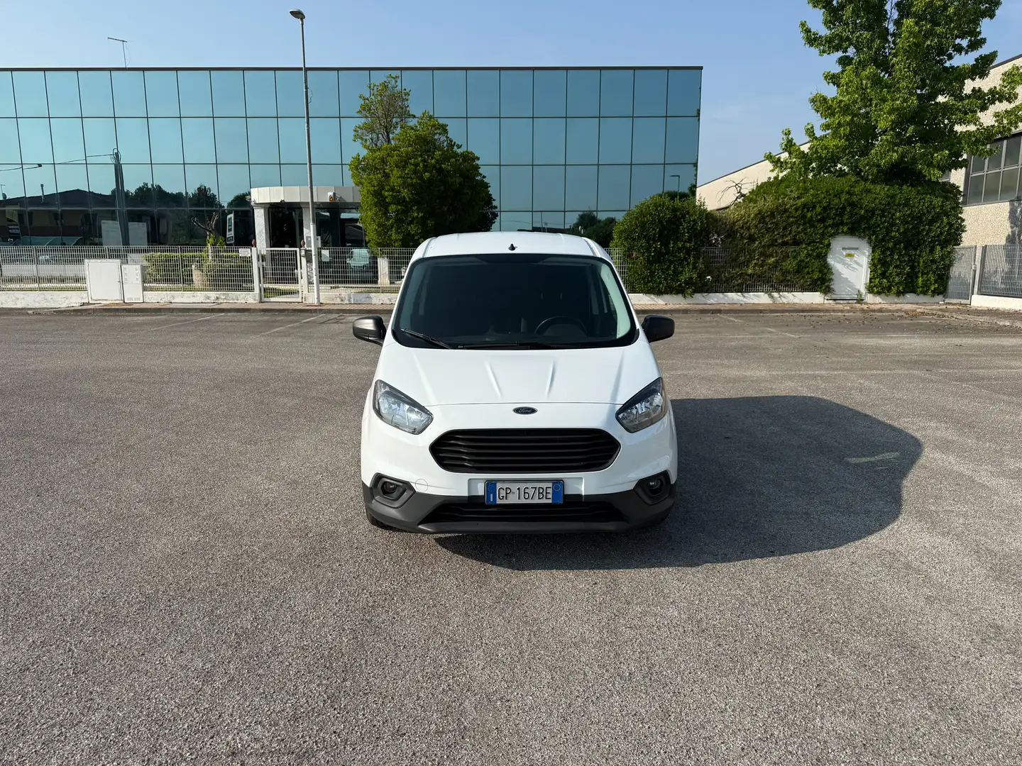 Ford Transit Courier Bianco - 1