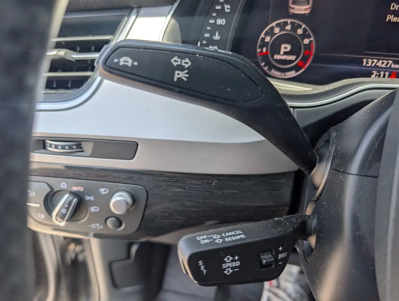 Audi Q7 снимка Audi Q7