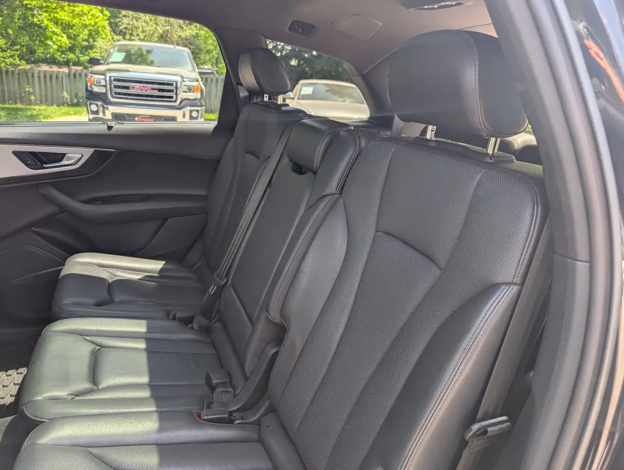 Audi Q7 снимка Audi Q7