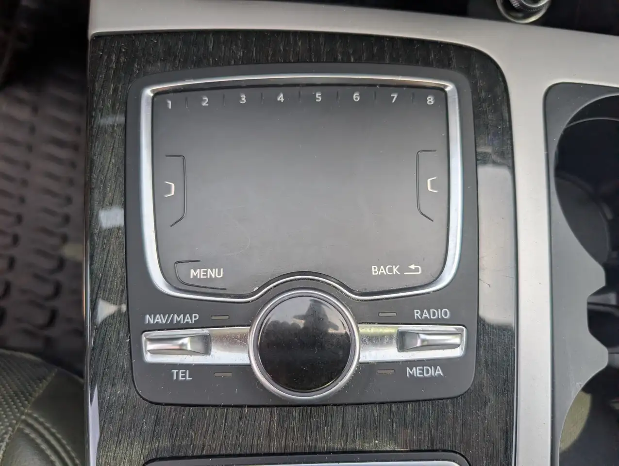 Audi Q7 снимка Audi Q7