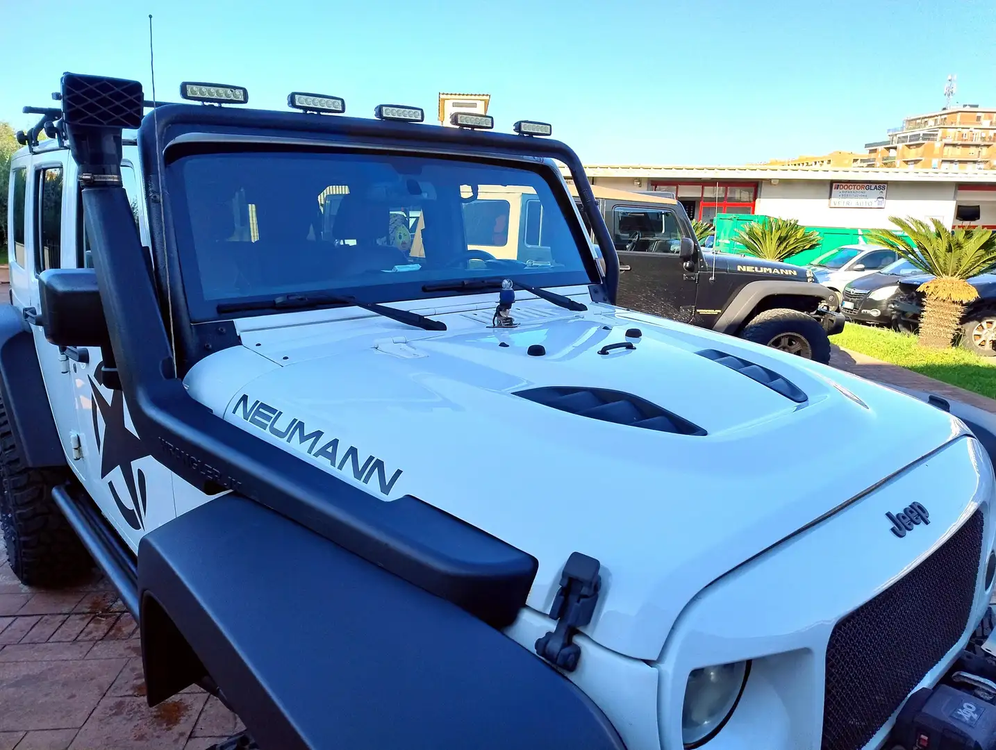 Jeep Wrangler Unlimited 2.8 crd Rubicon - NEUMANN Weiß - 2