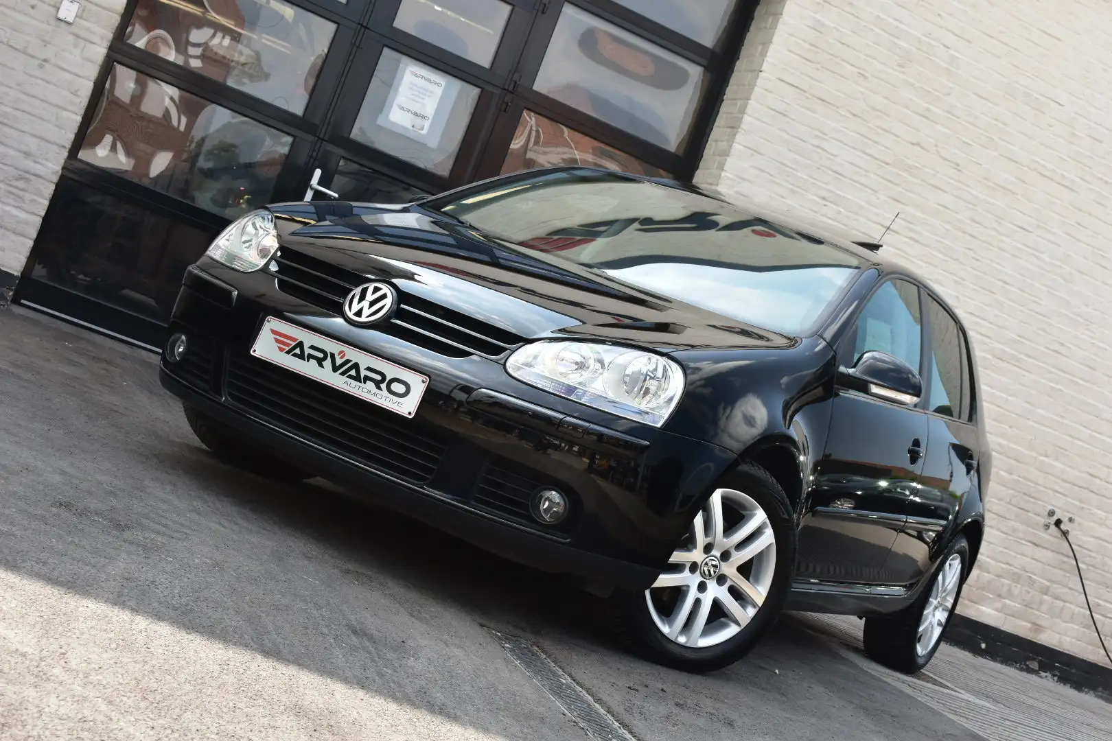 Volkswagen Golf 1.4 Tour / Open Dak / Cruise / PDC / Verw Zetels Zwart - 1