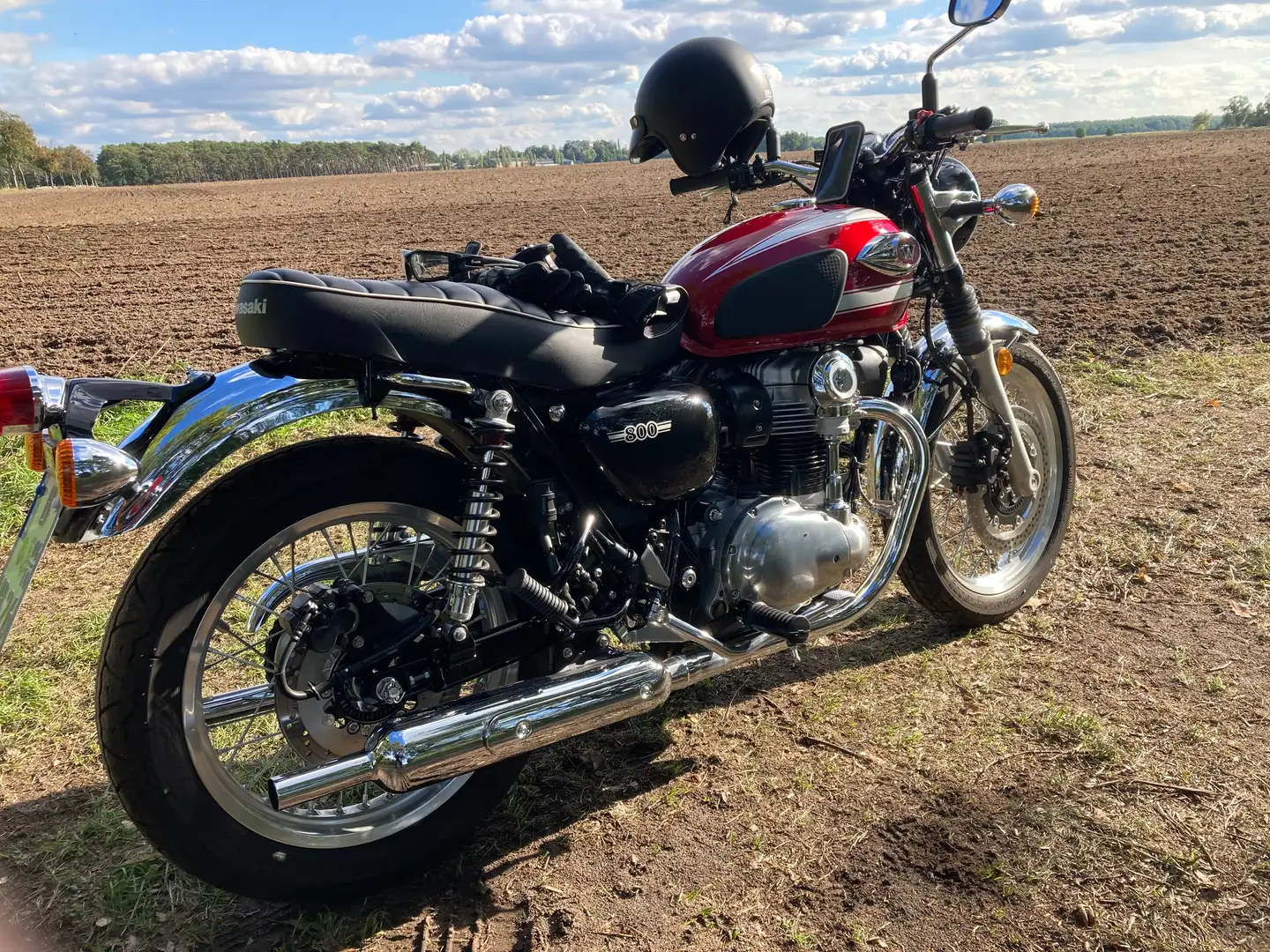 Kawasaki W 800 Červená - 2