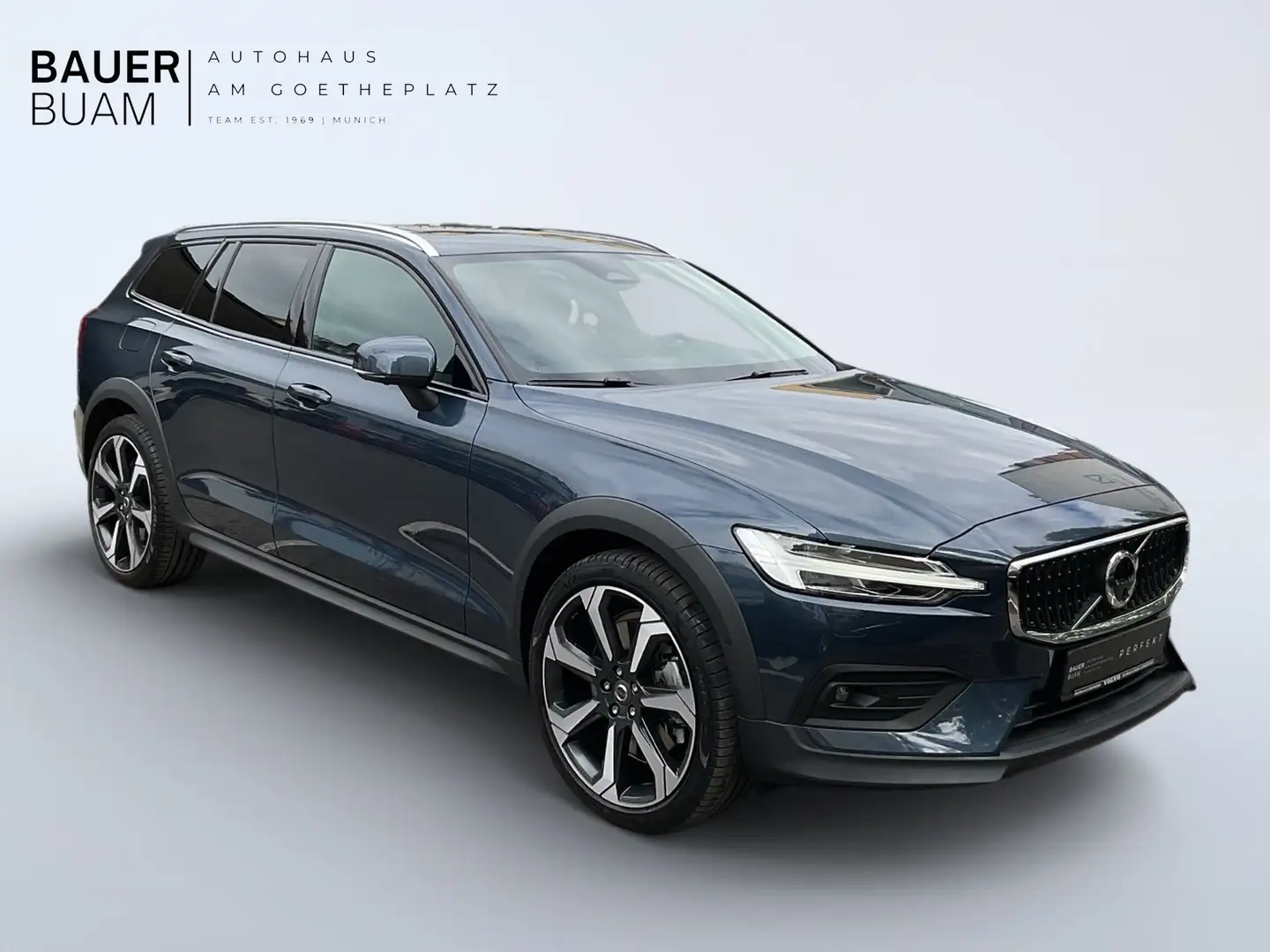 Volvo V60 Cross Country Ultimate AWD Bleu - 2