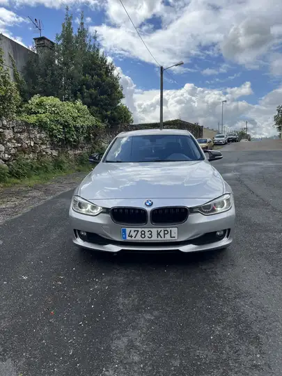 BMW Serie 3 320 d Efficient Dynamics Edition Essential Edition 2014, foto 2
