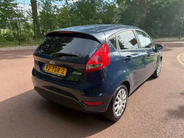 Ford Fiesta view 6