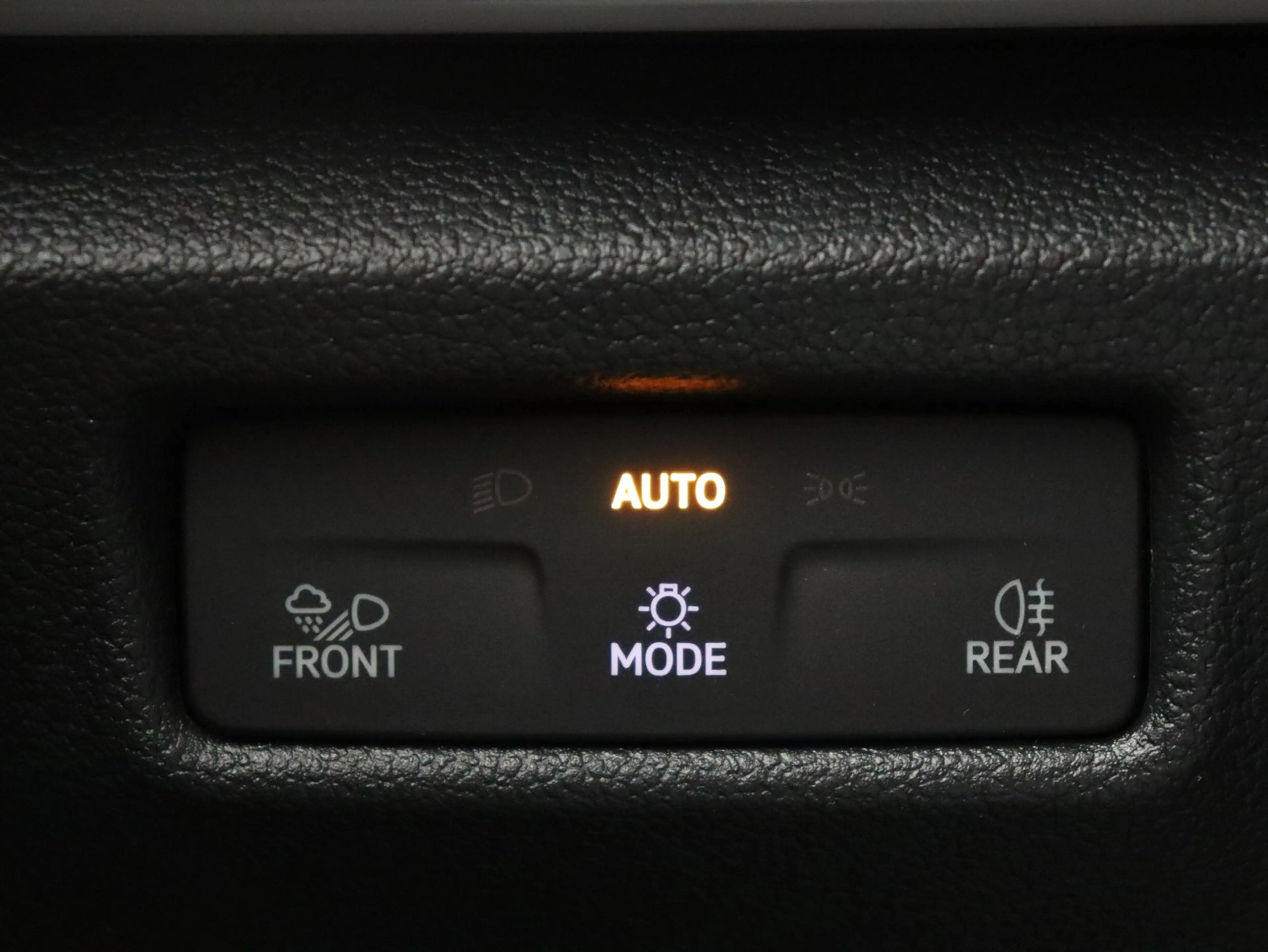 Volkswagen Tayron R-Line 1.5lTSI e-HYBRID AHK+PANO+LEDER+MATRIX — photo 13