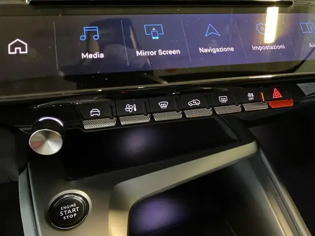 Peugeot 308 view 11