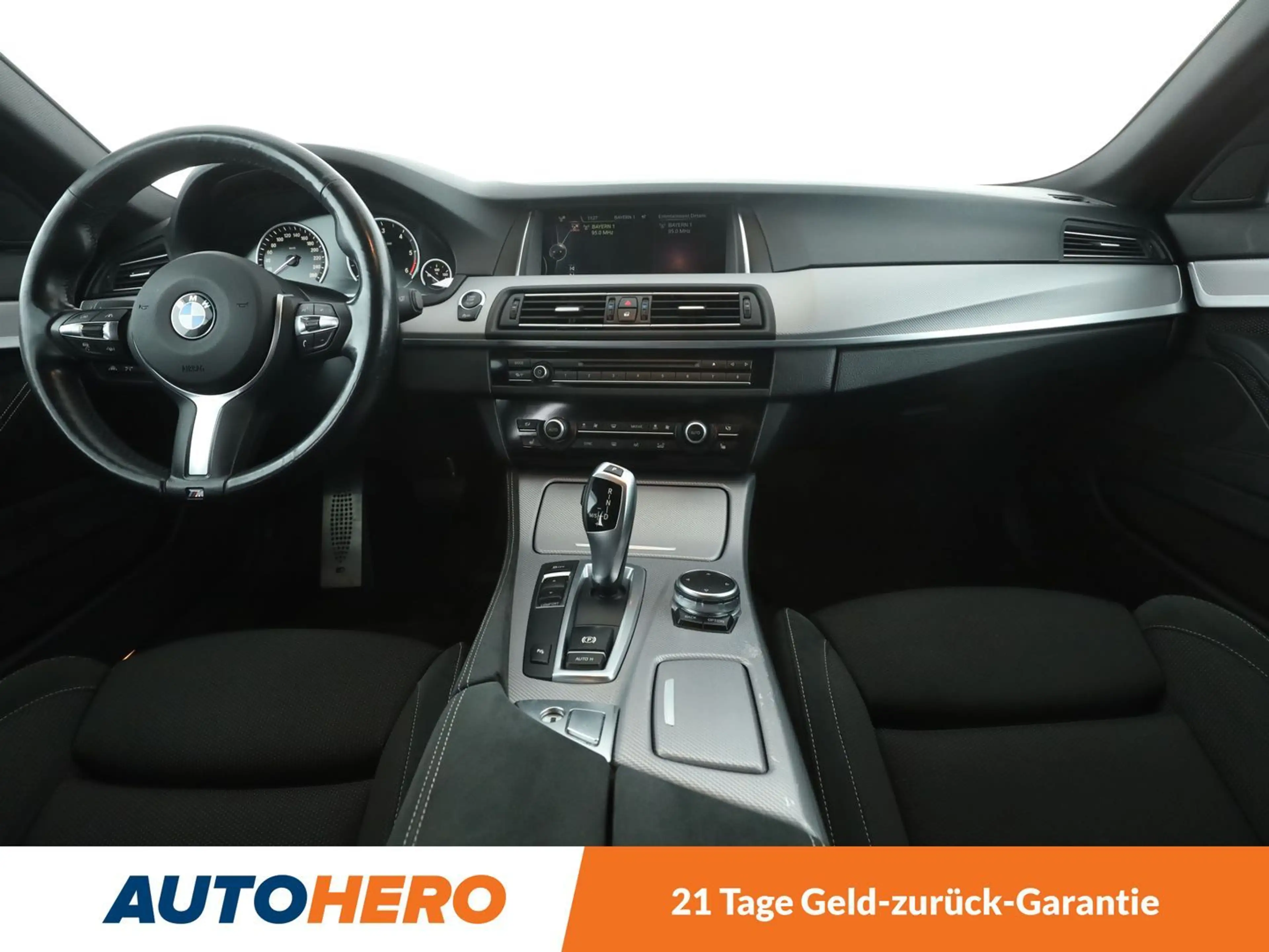 BMW 525 525d M Sport Aut.*NAVI*ACC*HUD*PANO*CAM*BI-XENON* — photo 12
