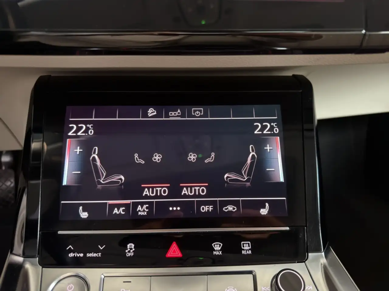 Audi e-tron 55 Quattro 300 kW PANO 360°- ACC, миниатюра 16