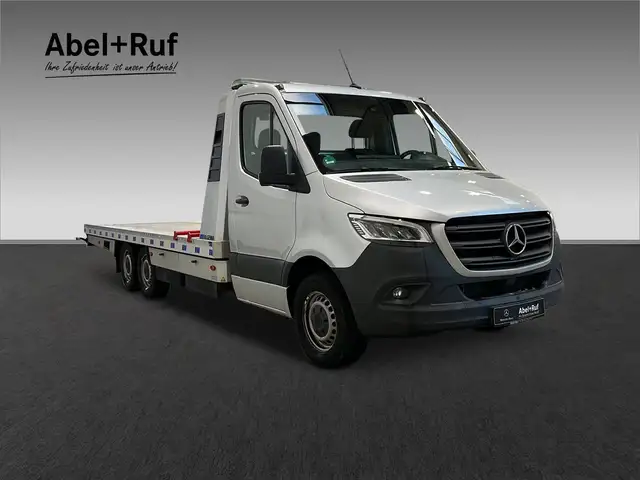 Mercedes-Benz Sprinter view 6
