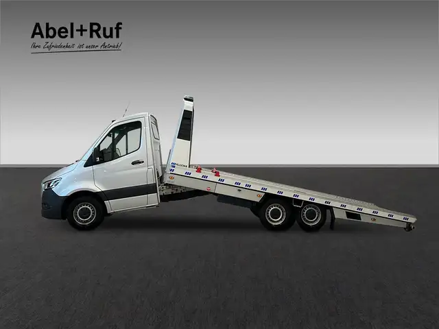 Mercedes-Benz Sprinter view 13