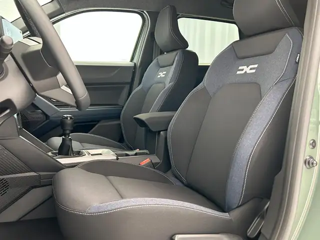 Dacia Duster view 13
