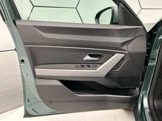 Dacia Duster view 12