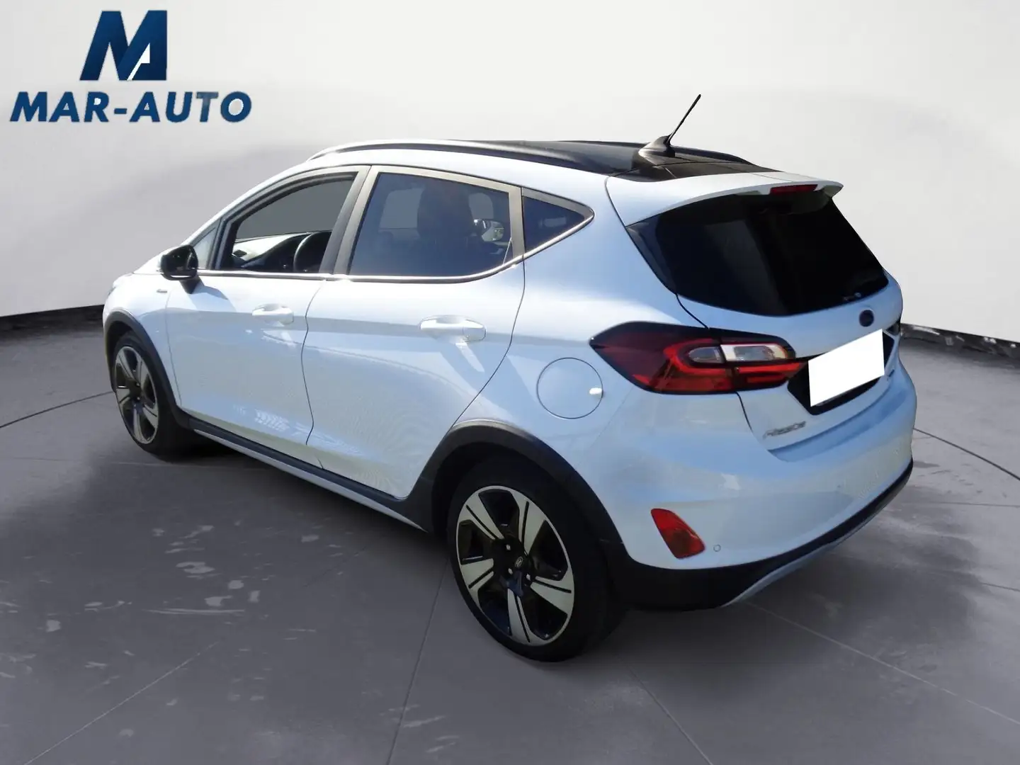 Ford Fiesta Fiesta Active X 1.0 Ecoboost Hybrid 125 CV 5 porte Bianco - 2