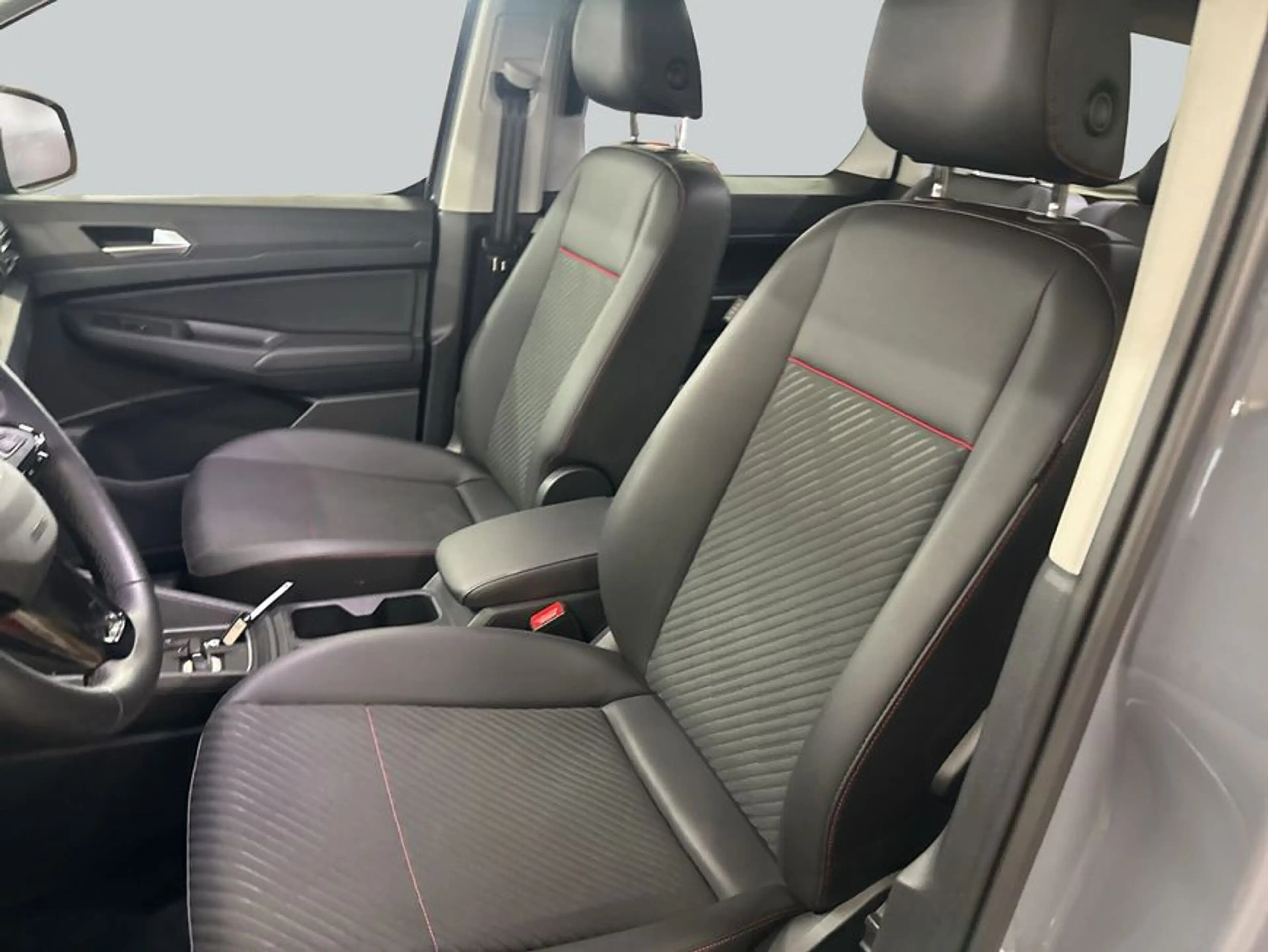 Ford Grand Tourneo Connect 2.0 EcoBlue Aut. SPORT 90 kW — photo 10