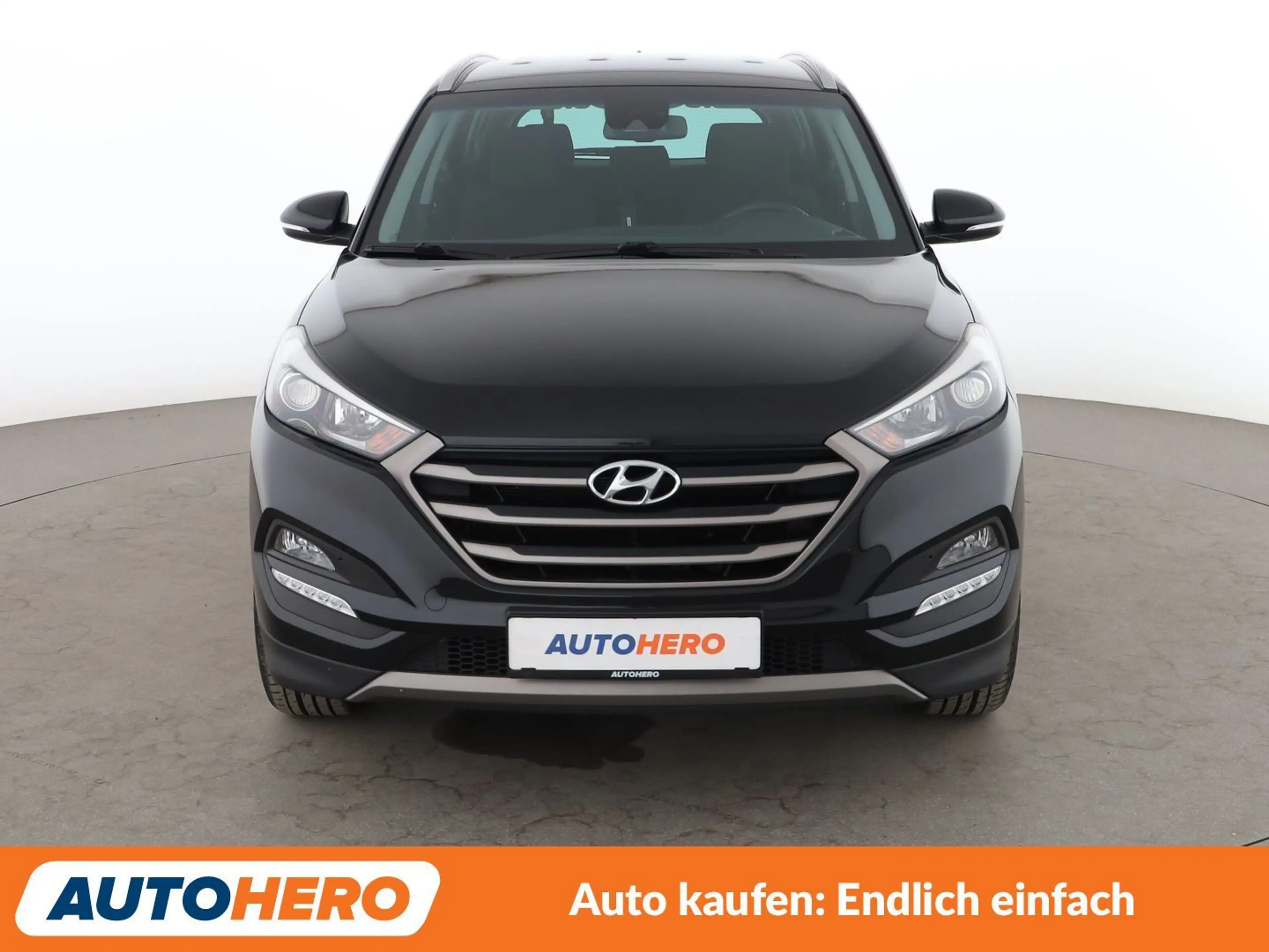 Hyundai TUCSON 1.6 Intro Edition blue 2WD*NAVI*SPUR*CAM*PDC*SHZ* — photo 9