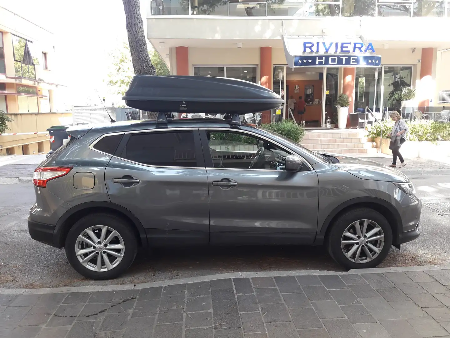Nissan Qashqai 1.2 dig-t Acenta 115cv E6 .tenuta molto bene - 1