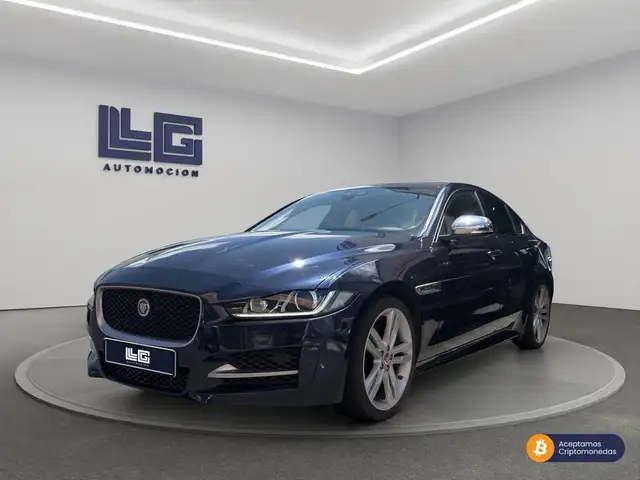 Jaguar Xe view 2