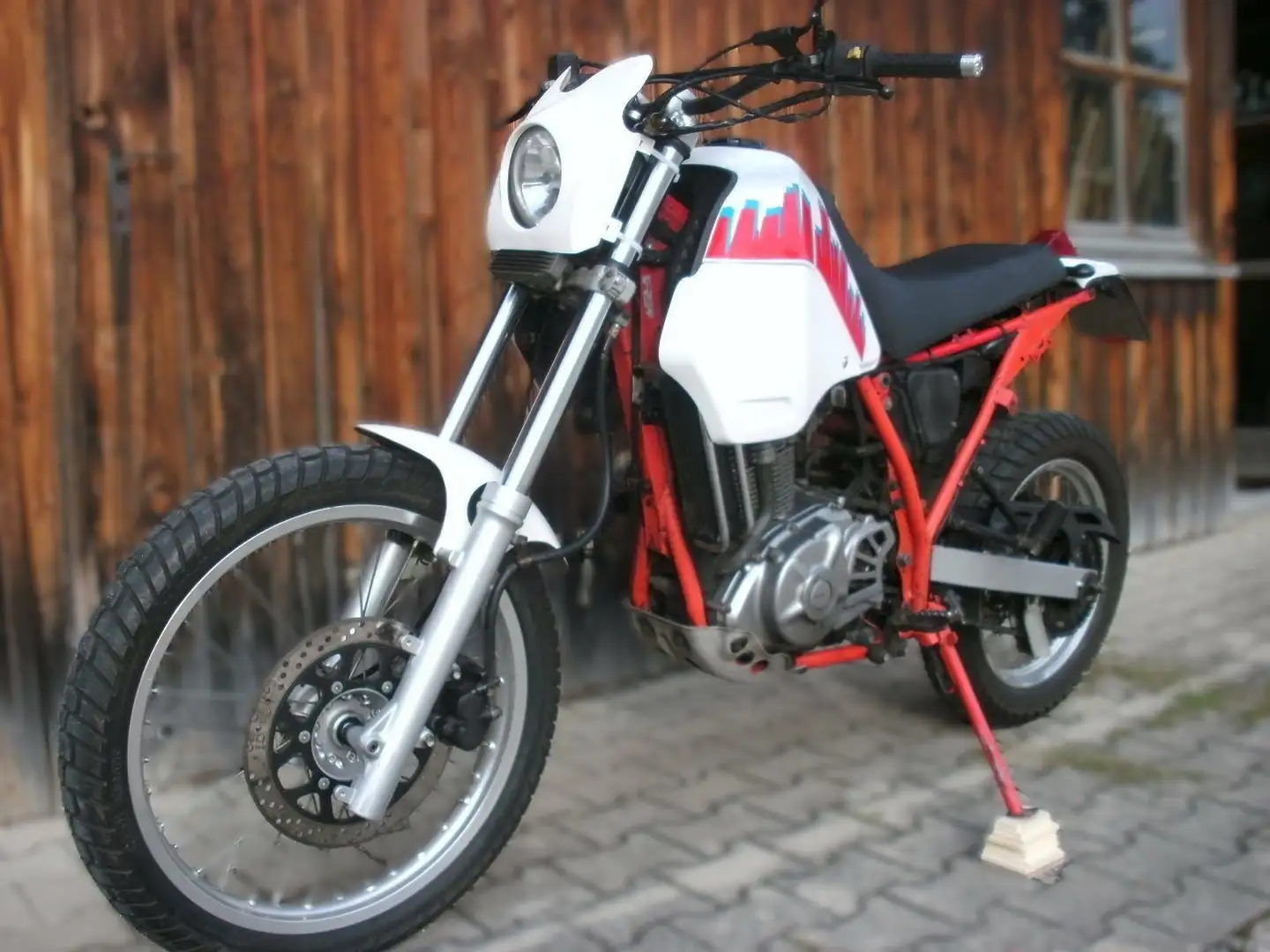 Suzuki DR 650 R SP44A Wit - 1