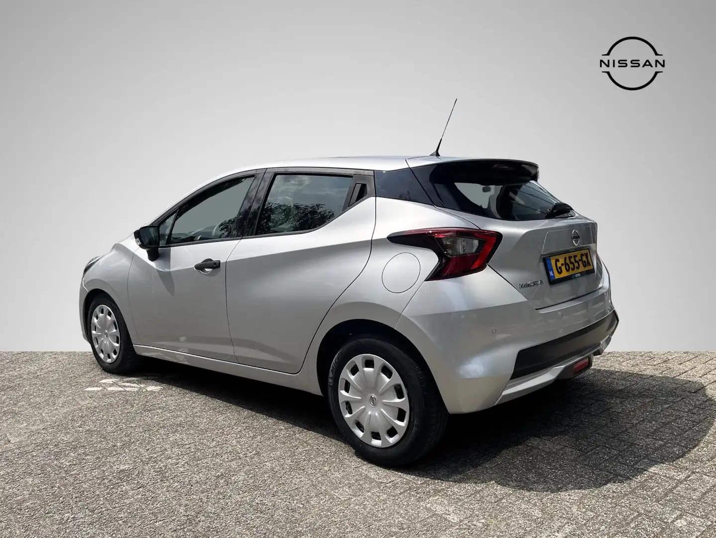 Nissan Micra 1.0 IG-T Visia Automaat Gümüş rengi - 2