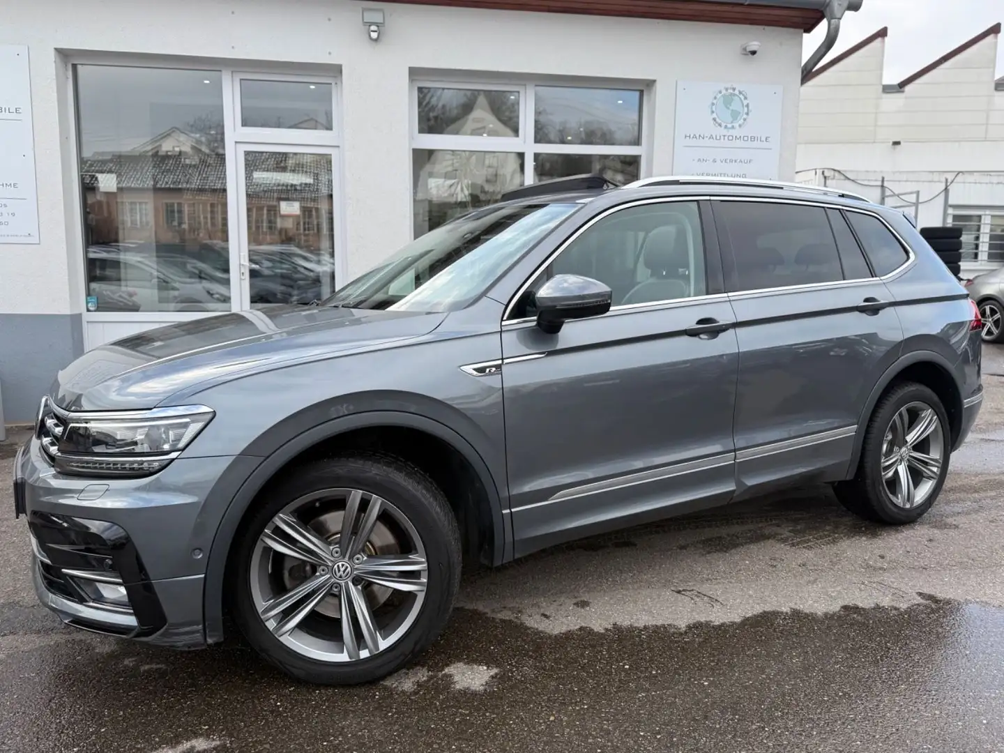 Volkswagen Tiguan Allspace Highline 4Motion*R-Line+Pano+AHK Grau - 1