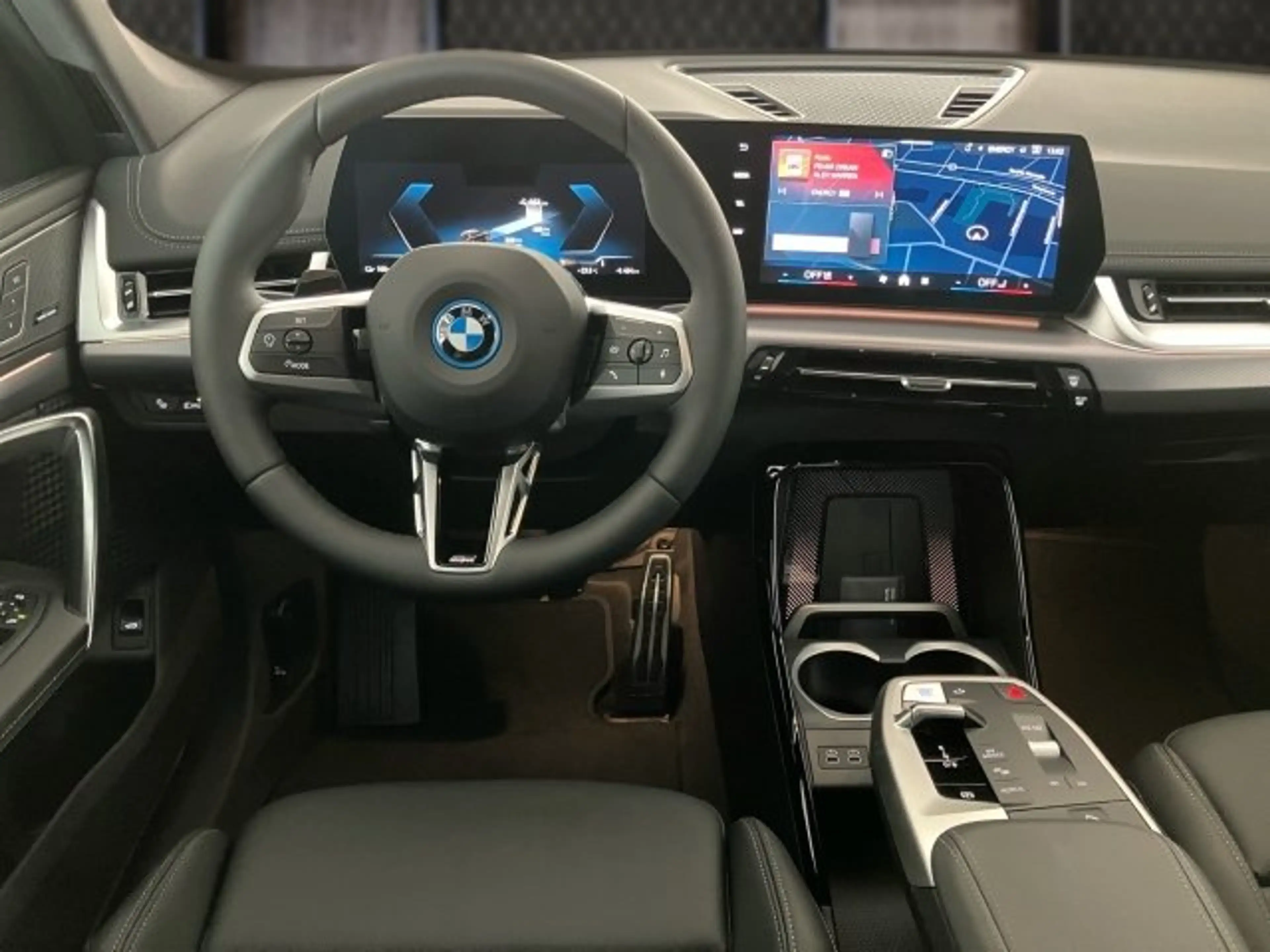 BMW iX1 eDrive20 U11 HB0 — photo 10