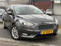 Ford Focus Wagon 1.0 Titanium | Xenon | Trekhaak | Navigatie Gris - thumbnail 1